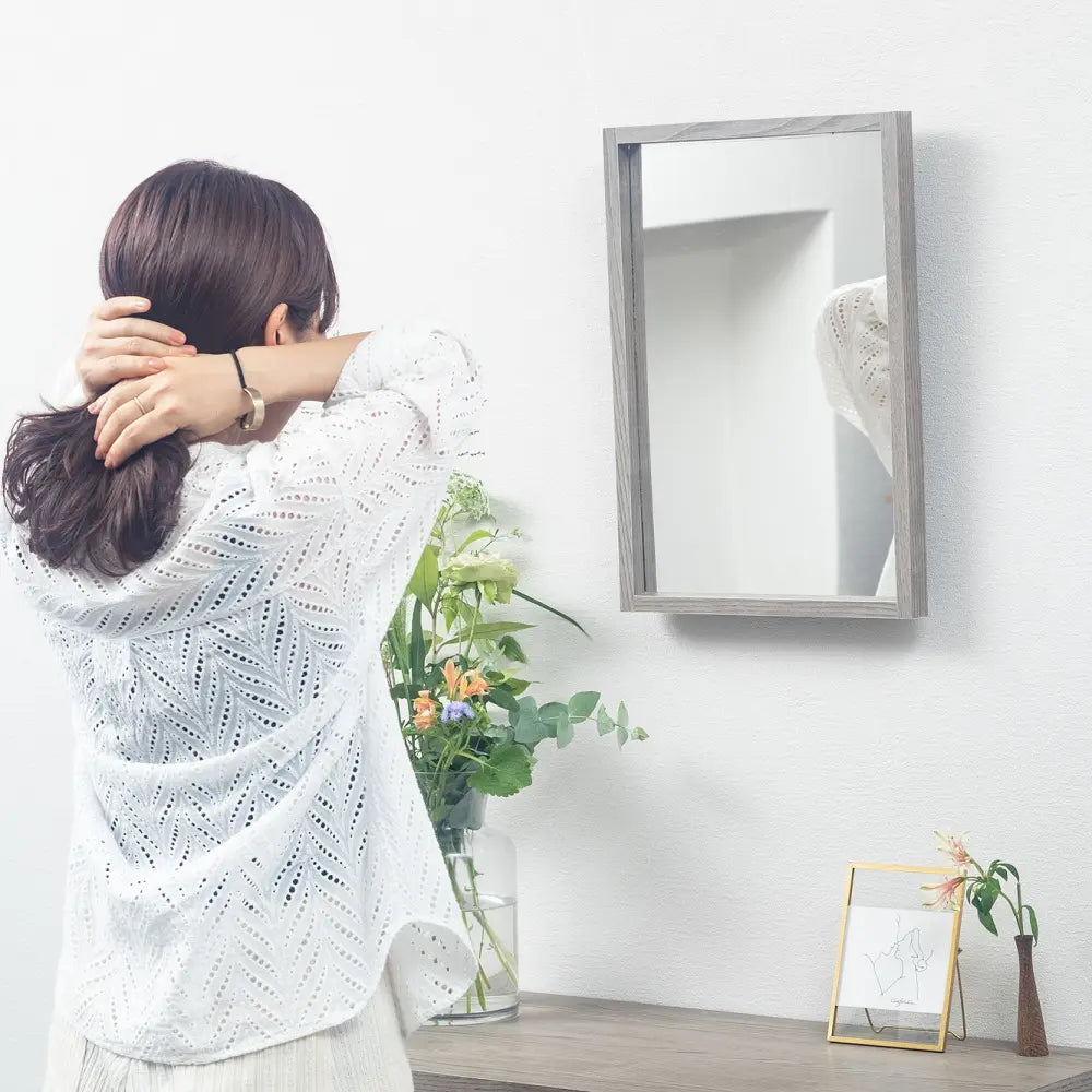 [35幅]スクエア型ミラー  国産 縦横ＯＫ 壁掛けも置きミラーもＯＫ シンプル・スタイリッシュ