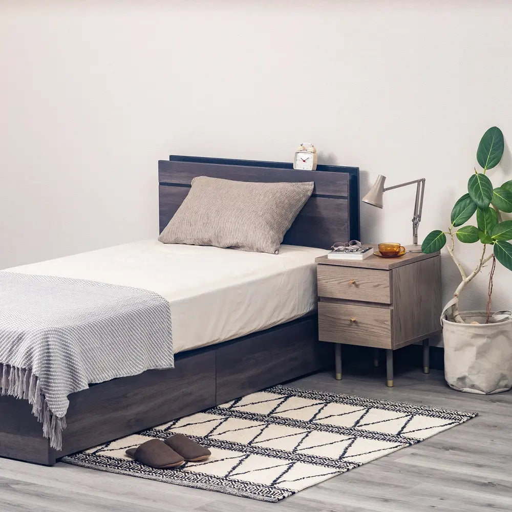 [34幅]天板裏にミラーが付いたサイドチェスト 国産 ナイトテーブルとしても使える韓国風デザイン【お客様組立】