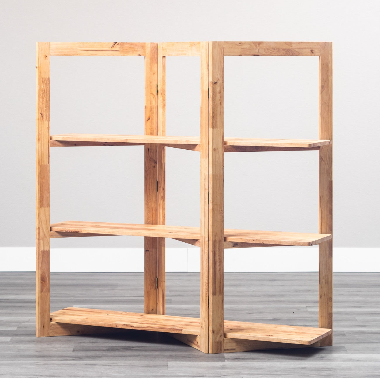 [135cm幅]ラバーウッド無垢材を使用した３×３ジグザグシェルフ。【お客様組立】